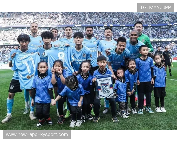 国内足球联赛冲刺阶段，各队拼尽全力夺冠，足球联赛 2021