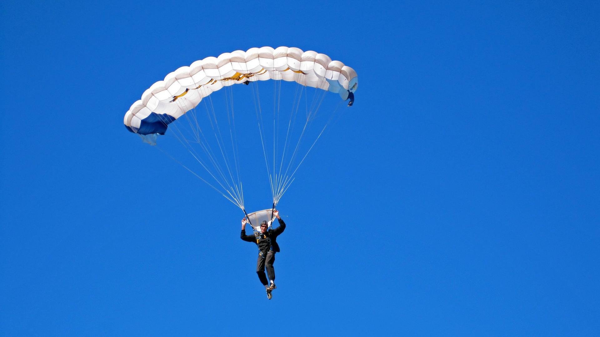 法甲炽热战鼓：点燃全场的激情火焰，炽热战争